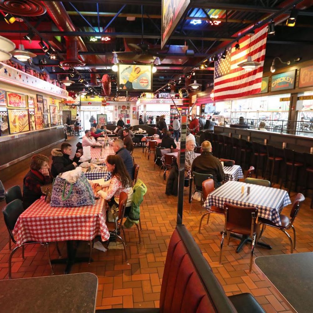 Portillo’s Mishawaka: Chicago Dogs in Mishawaka